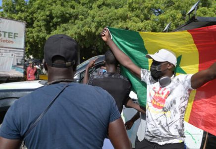 حزب “باستيف” يشيد بإنجازات سونغو ويؤكد تمسكه بمشروعه السياسي