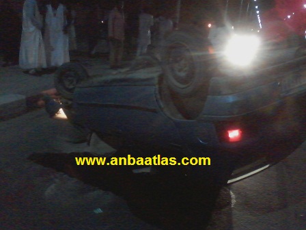 صورة السيارة أثناء خروج اصحابها وسلامتهم بأعجوبة